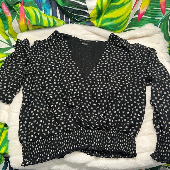 EUC $62 Sanctuary Large Surplice Daisy Print Sheer Sleeve Spring Lightweight Top - Picture 2 of 13